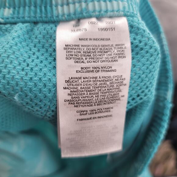 Columbia Women's Walnut River Printed Shorts Size M Regular Fit 5" - Picture 4 of 4